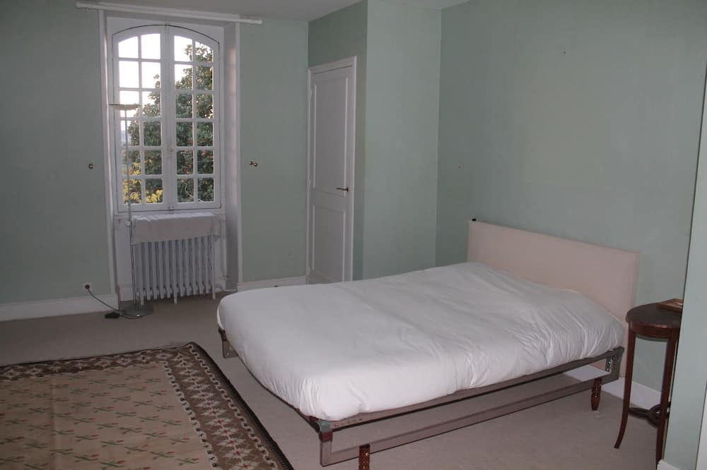 Photo of Bedroom in Beaumarches