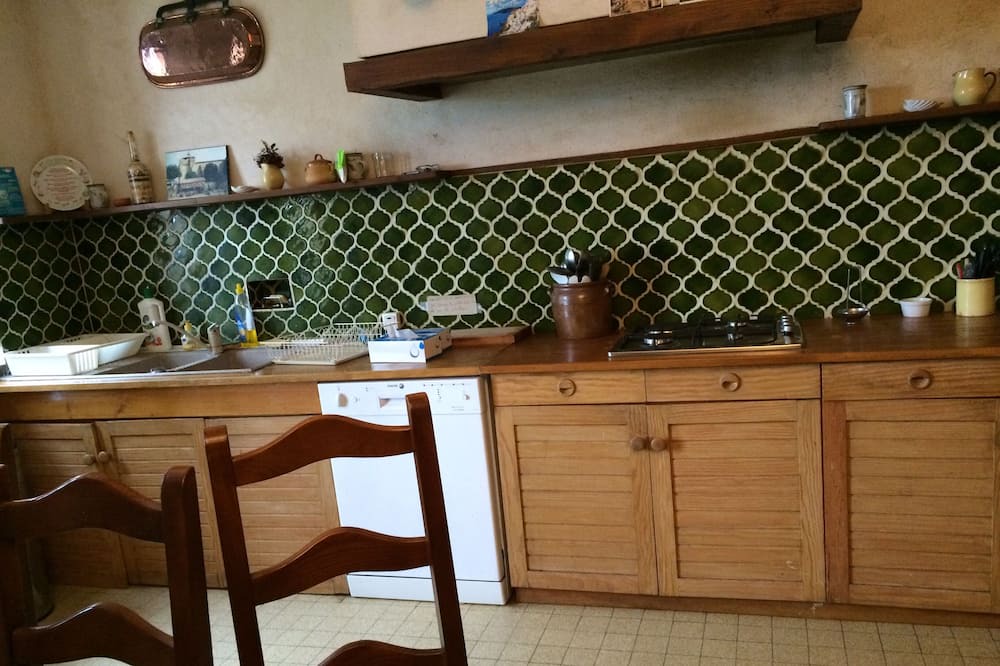 Photo of Kitchen in Beaumarches