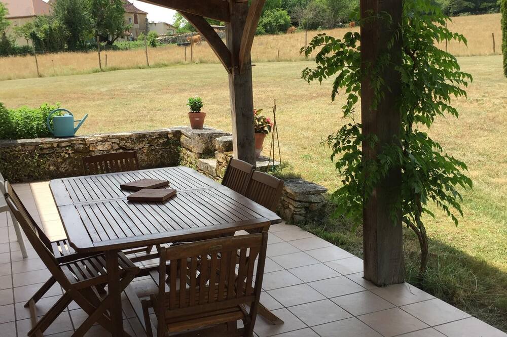 Photo of Patio Balcony in Savignac-les-Eglises