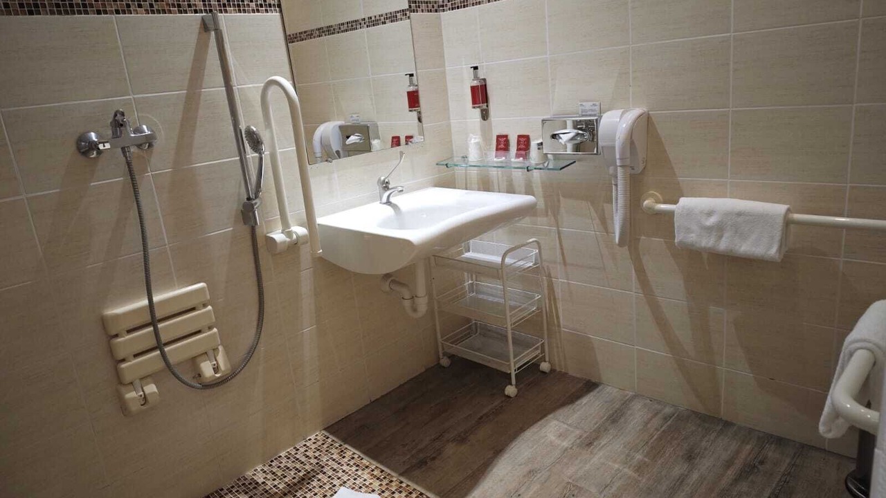 Photo of Bathroom in Beausoleil