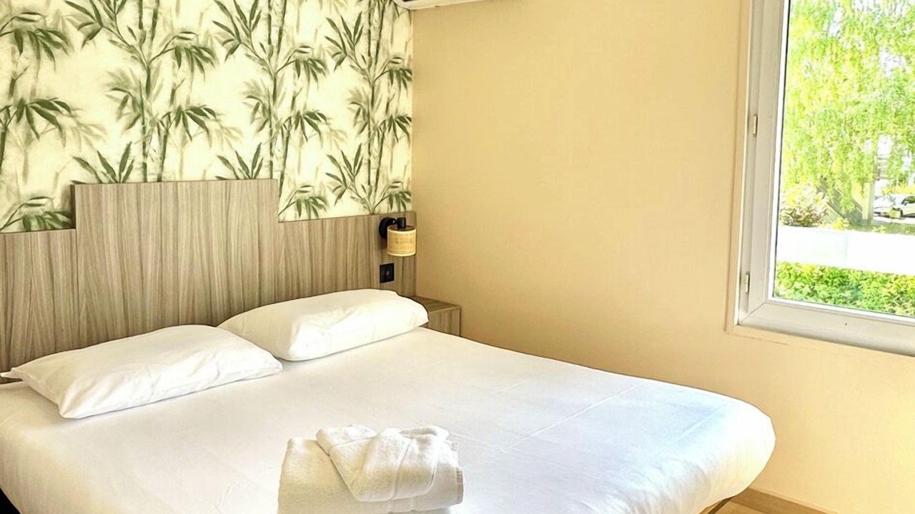 Photo of Bedroom in Taissy