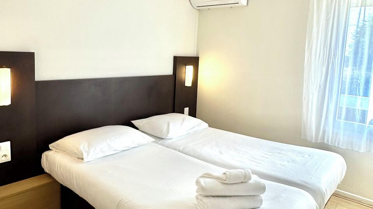 Photo of Bedroom in Taissy