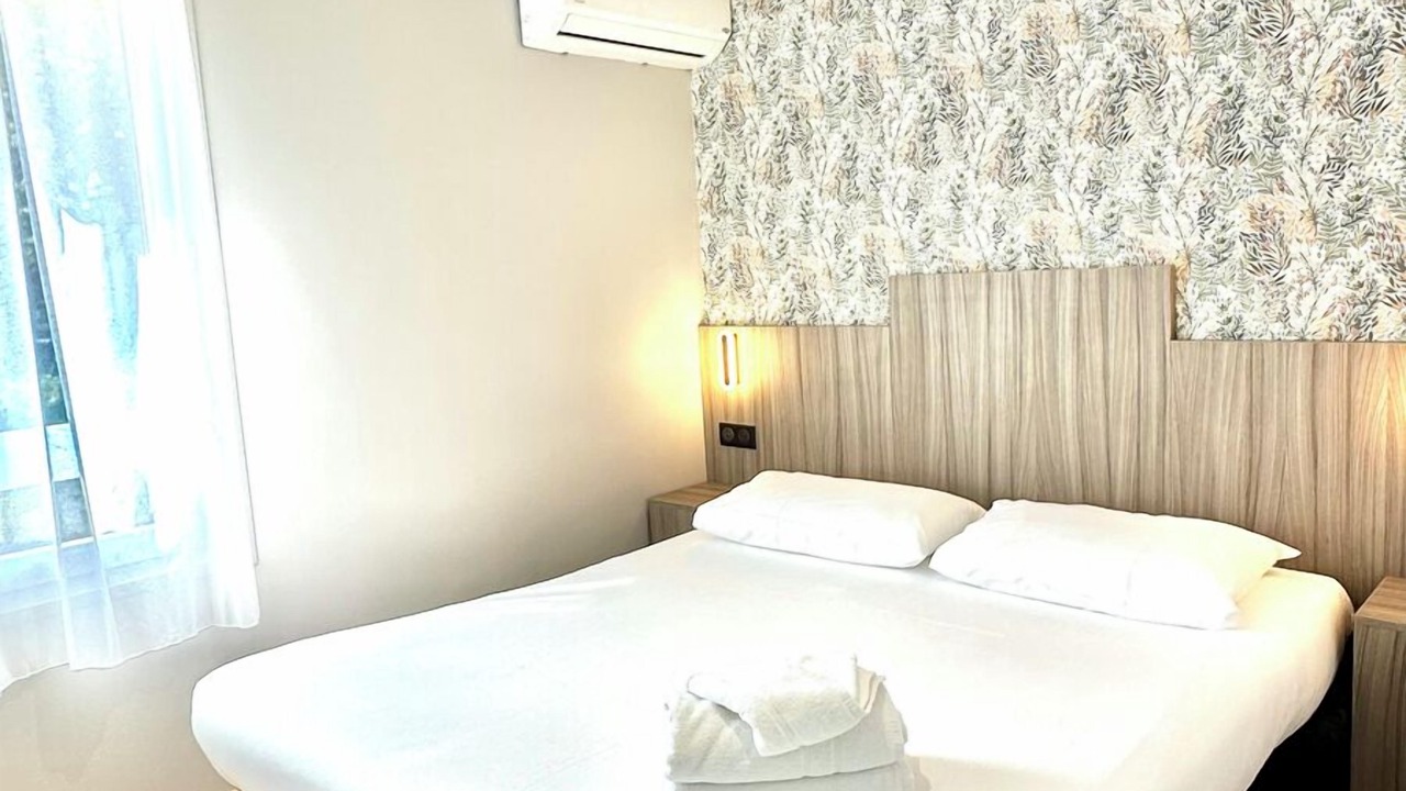 Photo of Bedroom in Taissy