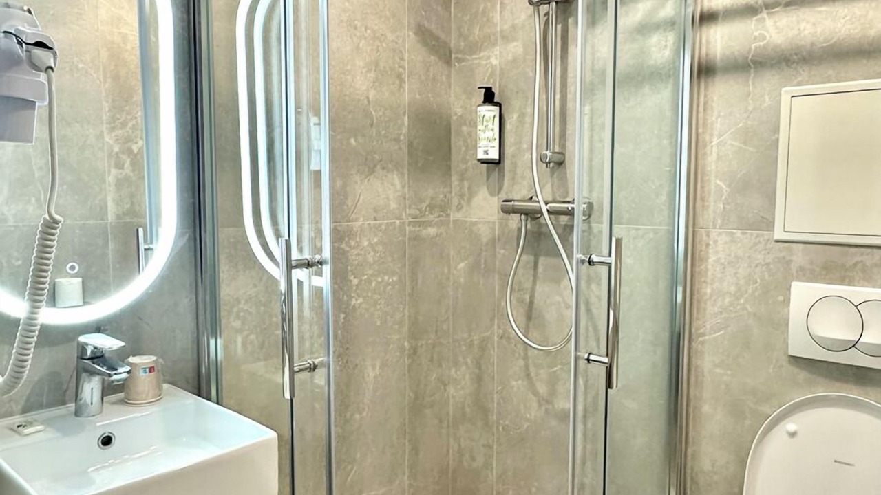 Photo of Bathroom in Taissy