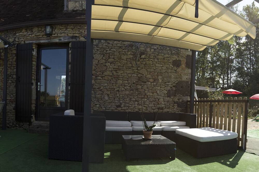 Photo of Patio Balcony in Journiac