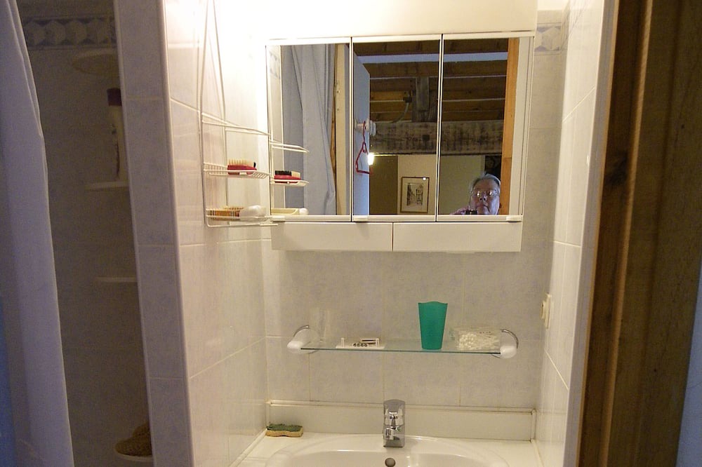 Photo of Bathroom in Journiac