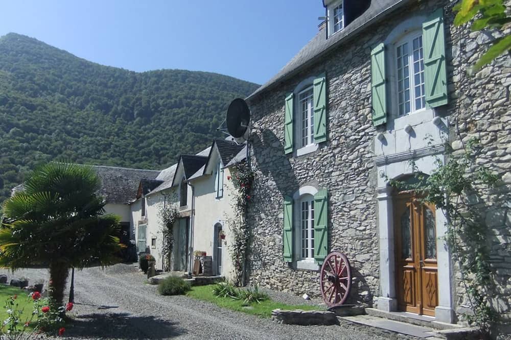 Photo of Outdoor in Mazouau