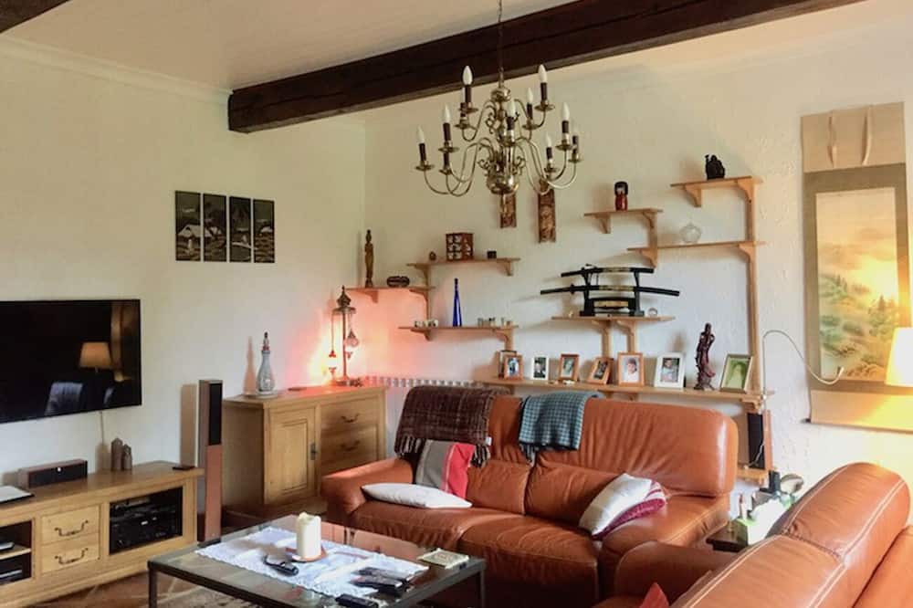 Photo of Livingroom in Mazouau