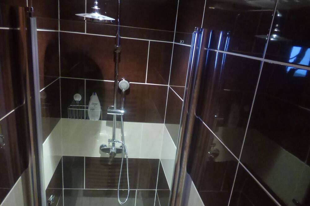 Photo of Bathroom in Ayros-Arbouix