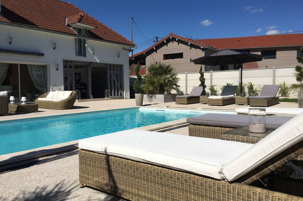 Photo of Outdoor in Villechetif