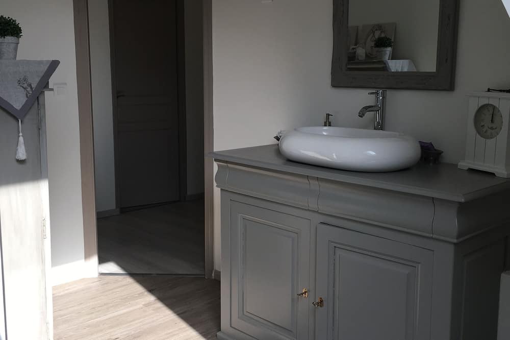Photo of Bathroom in Villechetif
