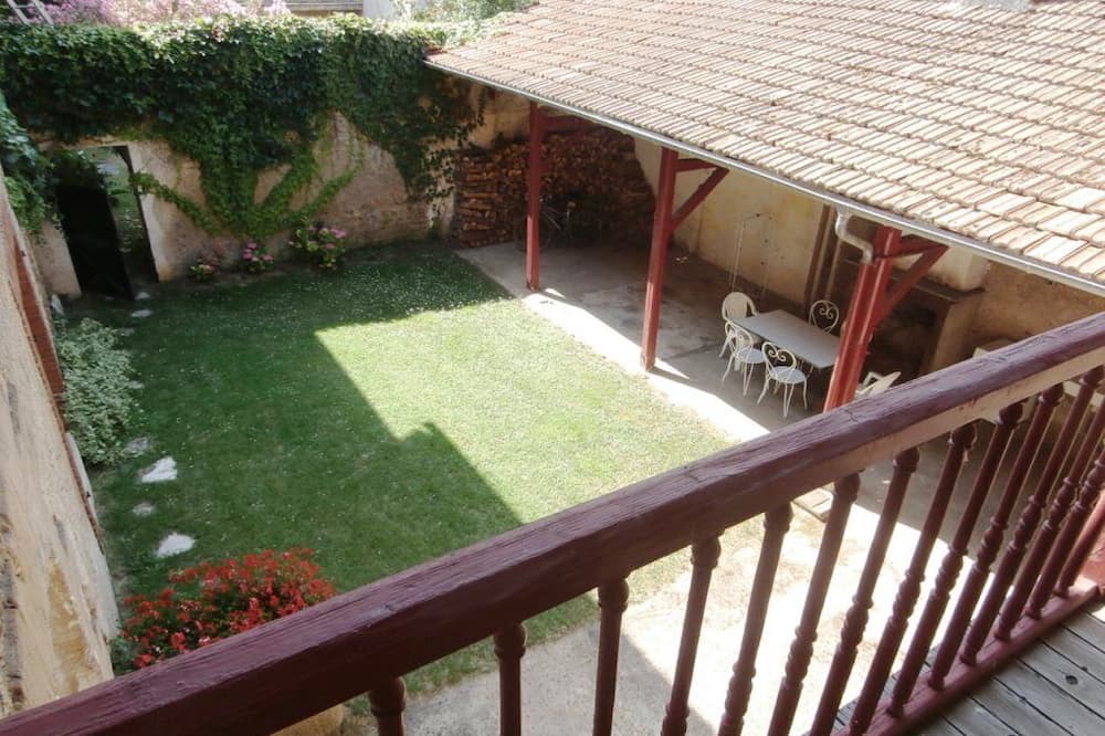 Photo of Patio Balcony in Trie-sur-Baise