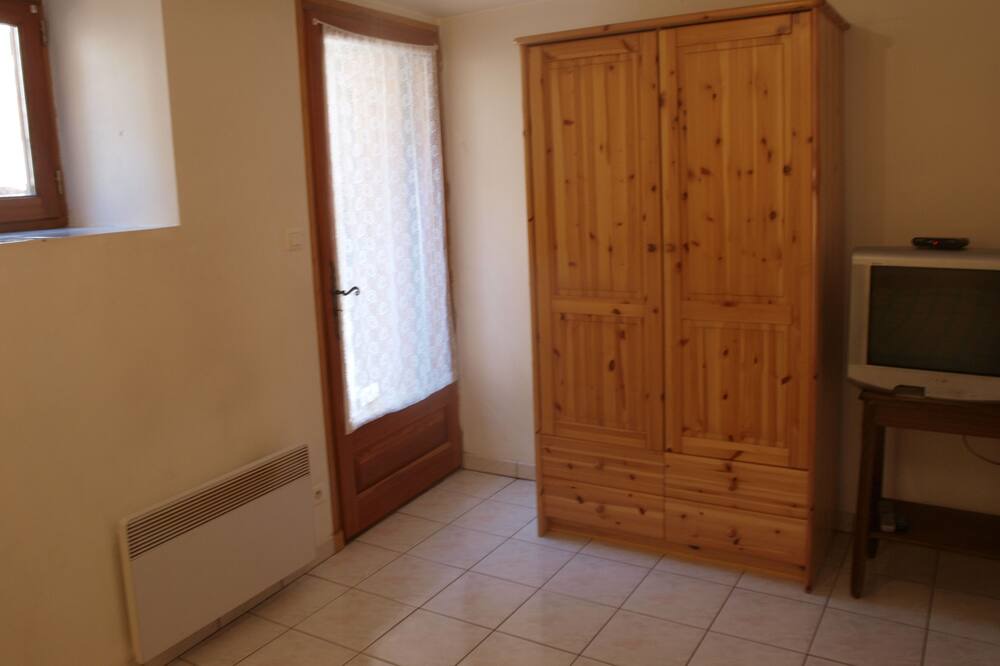Photo of Bedroom in Beauvezer