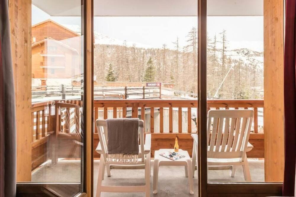 Photo of Patio Balcony in Les Claux