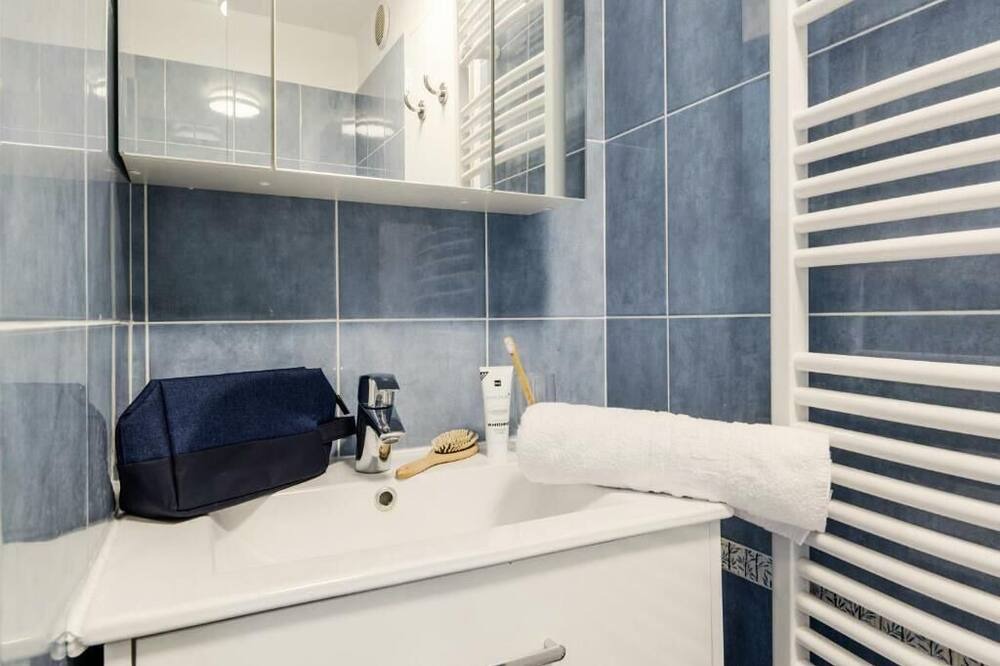 Photo of Bathroom in Bandol