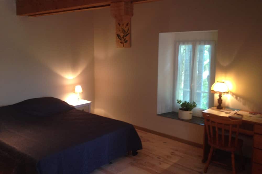 Photo of Bedroom in Troncens