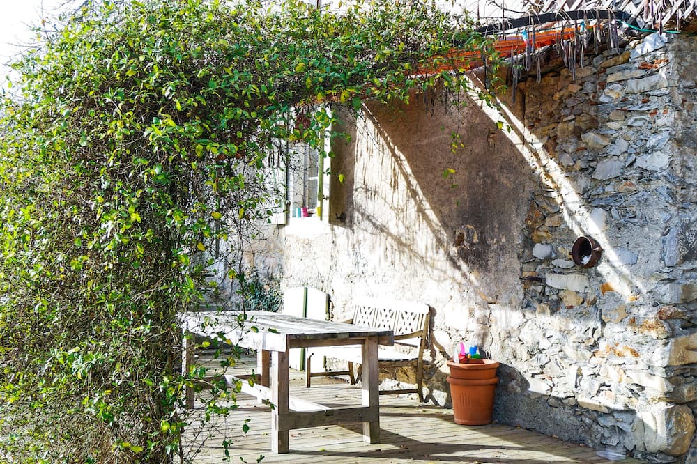 Photo of Patio Balcony in Montousse
