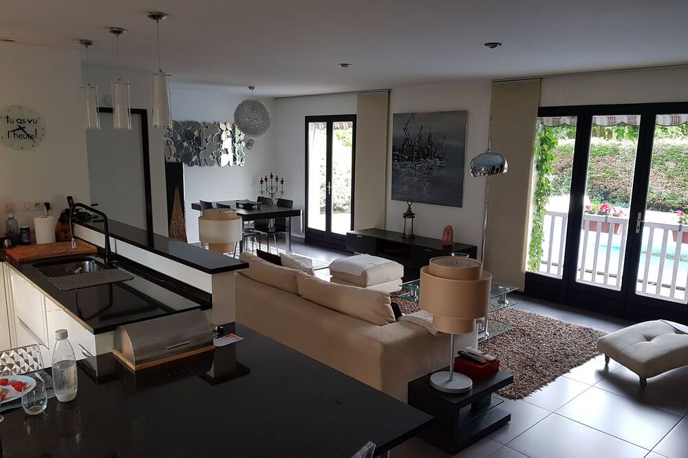 Photo of Livingroom in Saubion