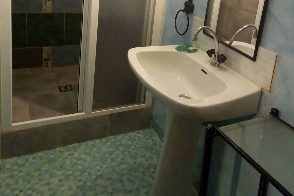 Photo of Bathroom in Merens-les-Vals