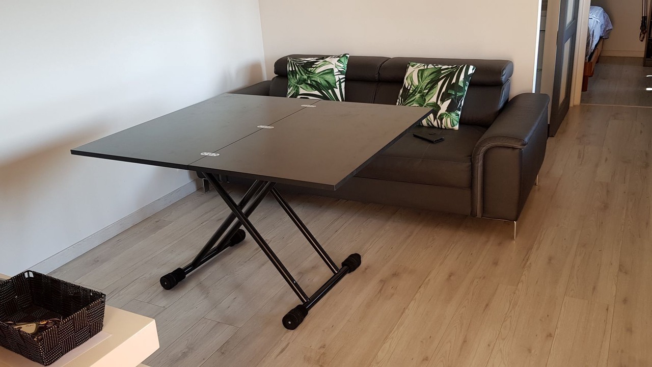 Photo of Livingroom in Drap