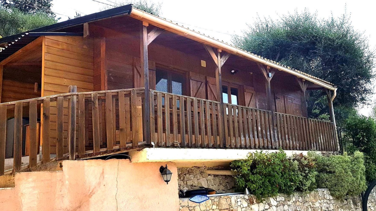 Photo of Outdoor in Drap
