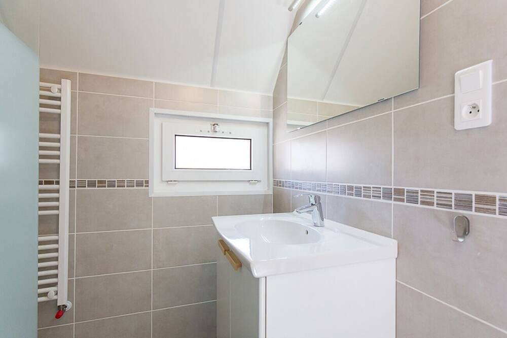 Photo of Bathroom in Daumazan-sur-Arize