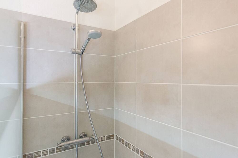 Photo of Bathroom in Daumazan-sur-Arize