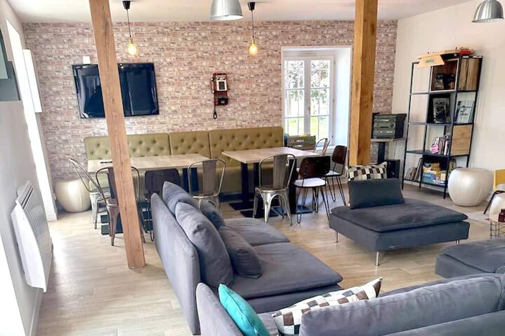 Photo of Livingroom in Payns