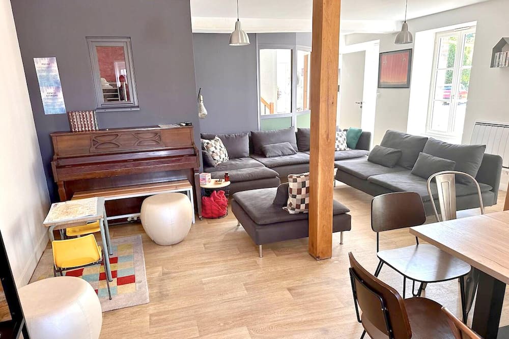 Photo of Livingroom in Payns