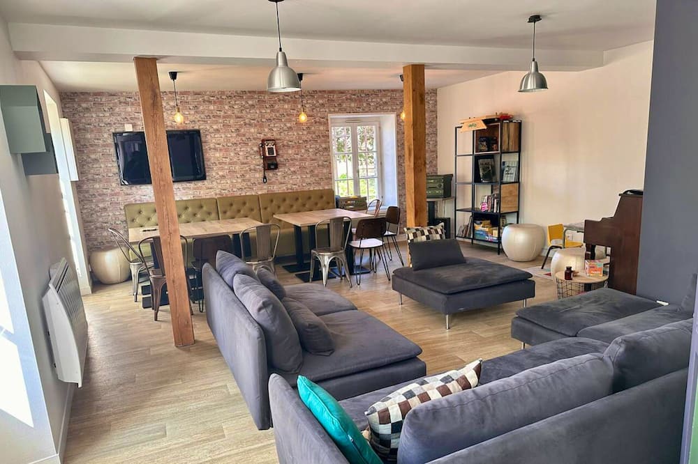 Photo of Livingroom in Payns