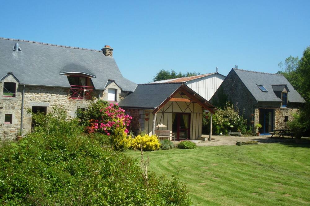 Photo of Outdoor in Saint-Donan