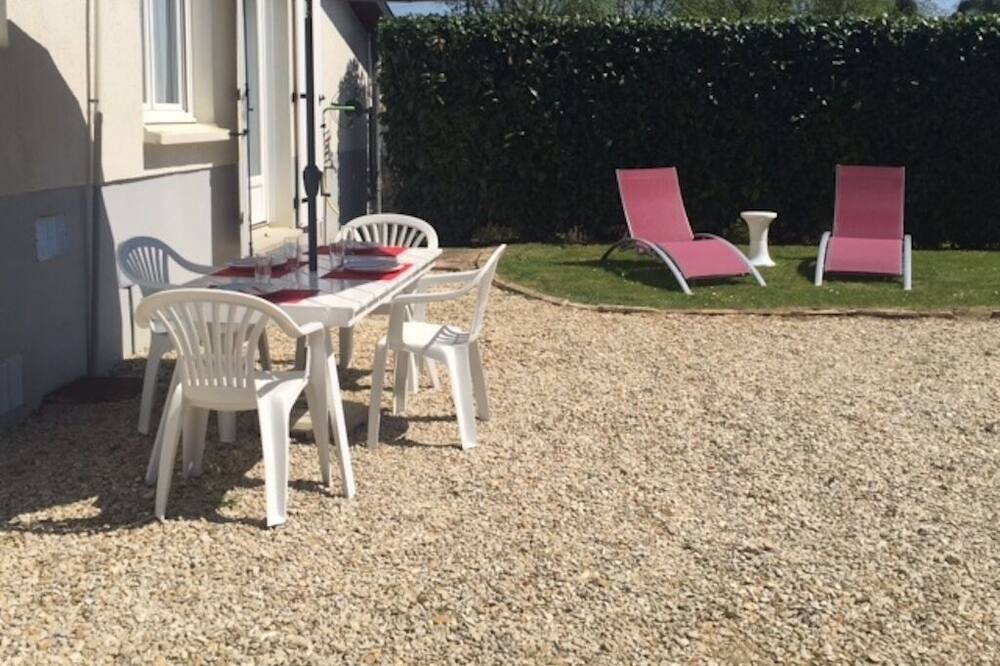 Photo of Patio Balcony in Malay-le-Grand
