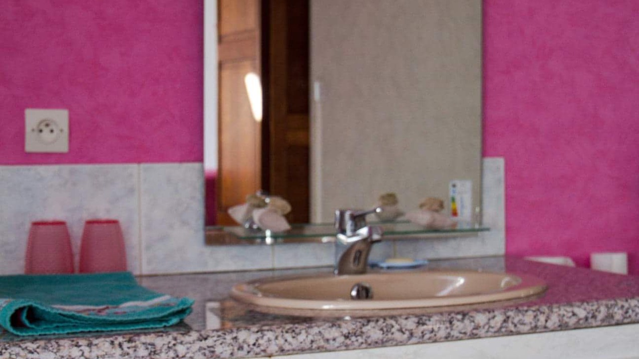 Photo of Bathroom in Taintrux