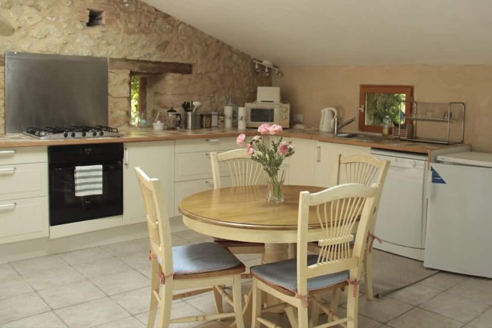 Photo of Kitchen in LIsle-en-Dodon