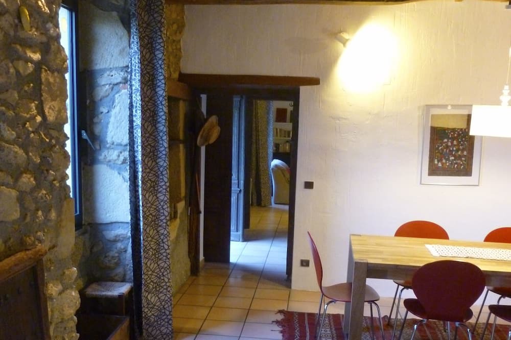 Photo of Bedroom in Troncens