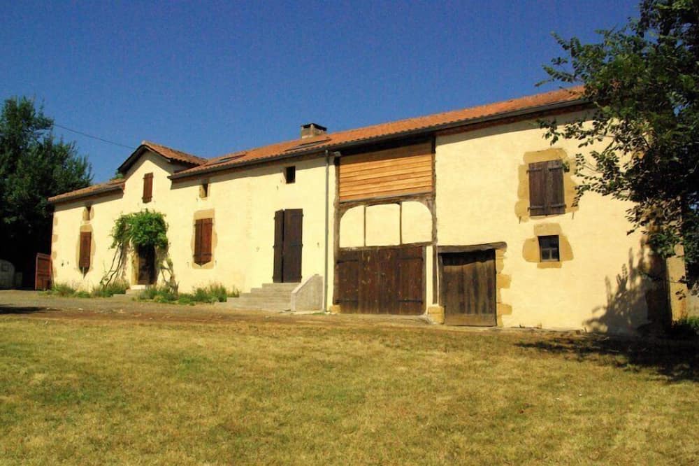 Photo of Outdoor in Troncens