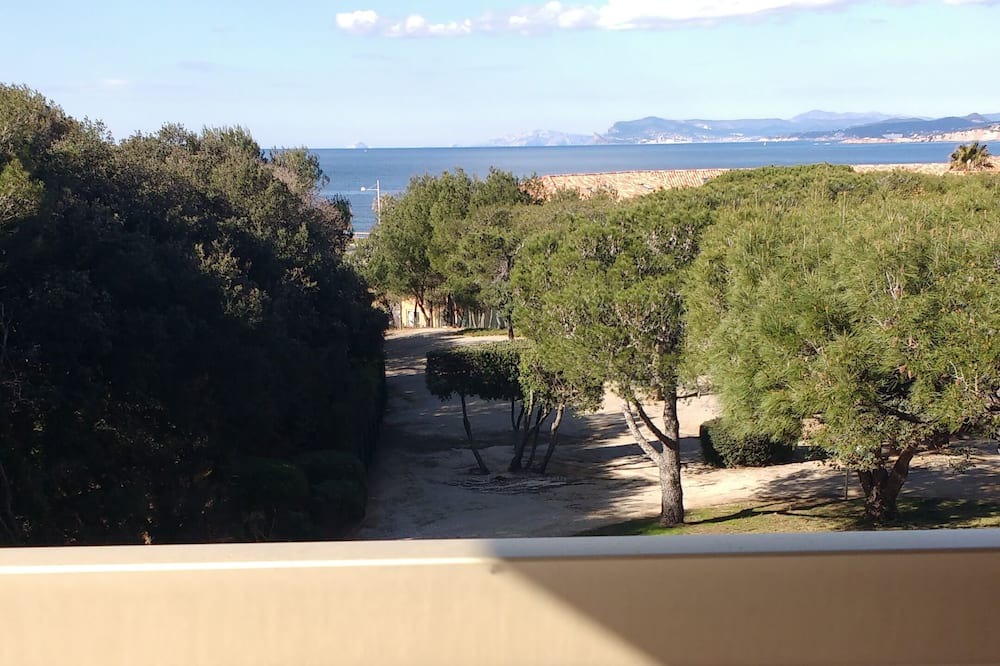 Photo of Patio Balcony in Six-Fours-les-Plages