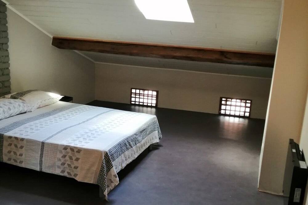 Photo of Bedroom in Mirecourt