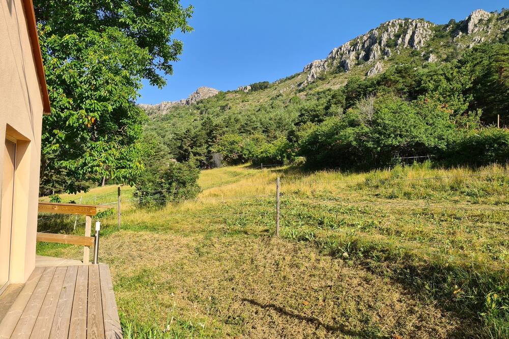 Photo of Outdoor in Seranon