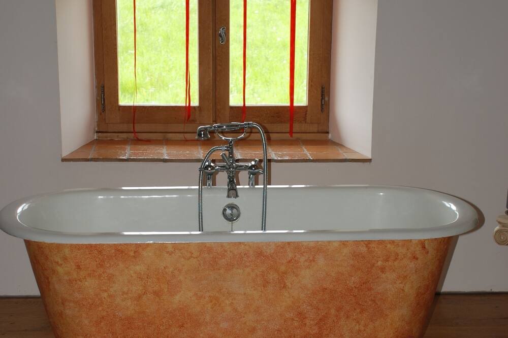 Photo of Bathroom in Puydarrieux