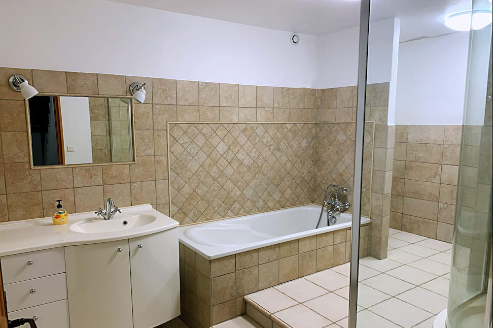 Photo of Bathroom in Gattieres