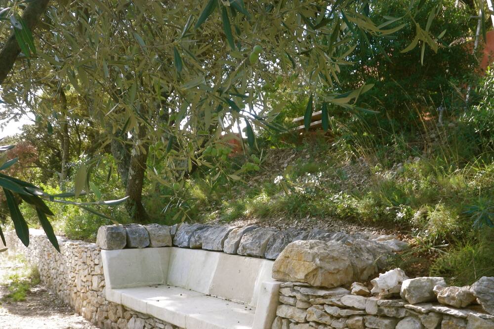 Photo of Outdoor in Cabrieres