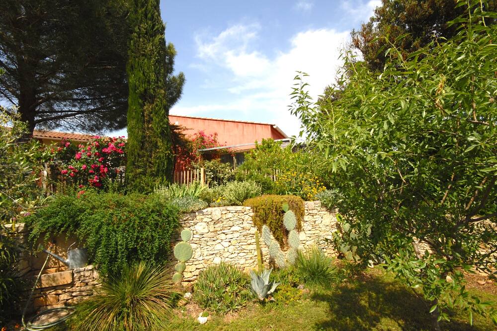 Photo of Outdoor in Cabrieres