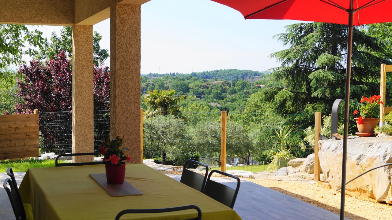 Photo of Outdoor in Saint-Etienne-de-Fontbellon