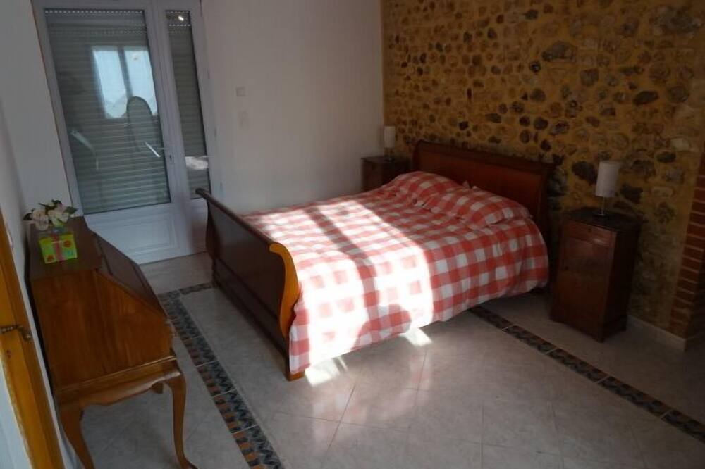 Photo of Bedroom in Saint-Geyrac