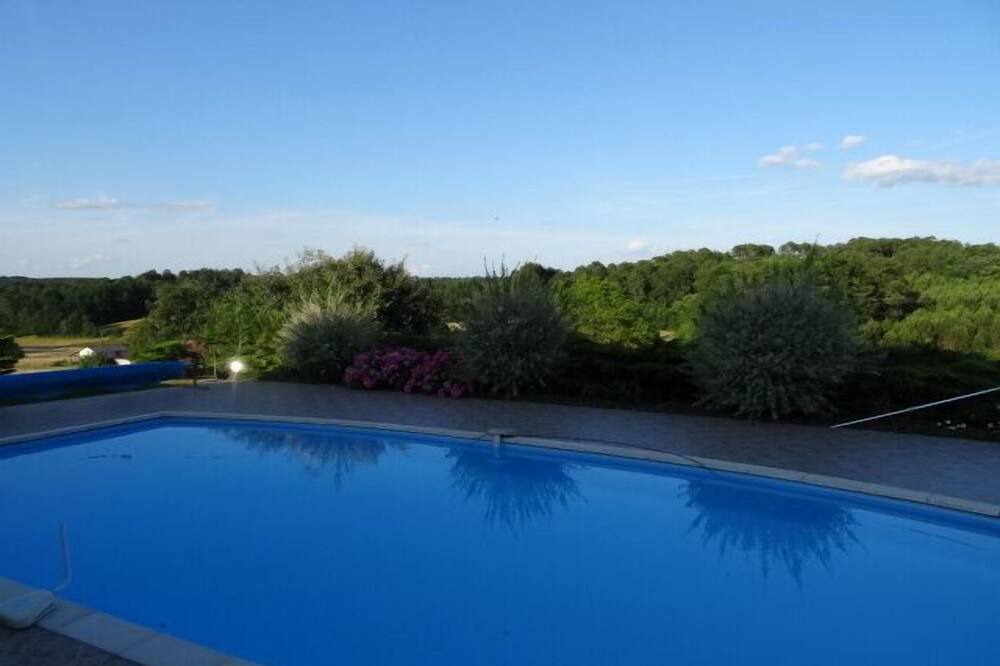 Photo of Outdoor in Saint-Geyrac