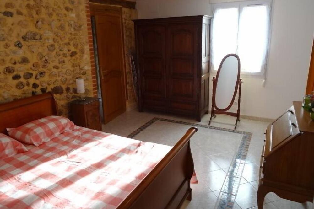 Photo of Bedroom in Saint-Geyrac