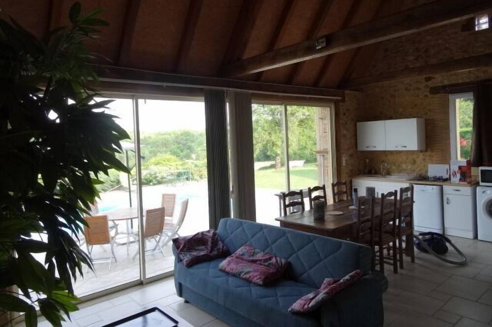 Photo of Livingroom in Saint-Geyrac