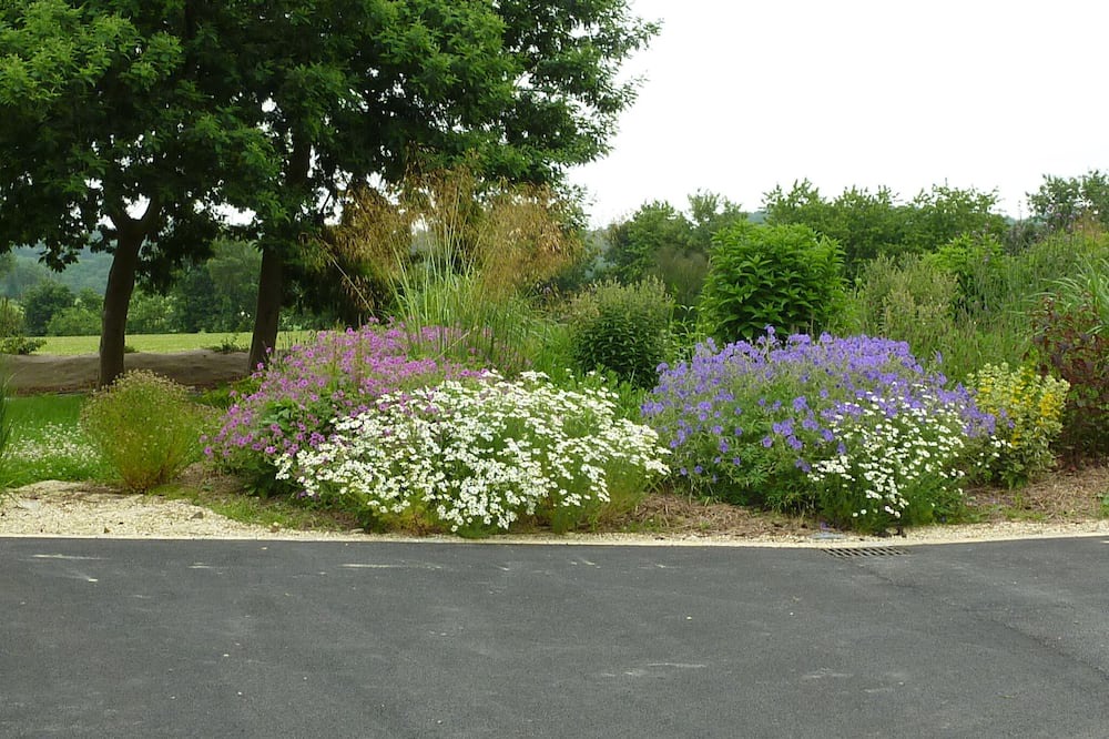 Photo of Outdoor in Neulliac