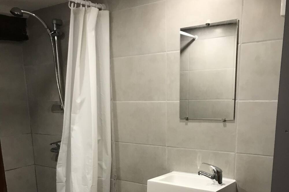 Photo of Bathroom in Ayzac-Ost